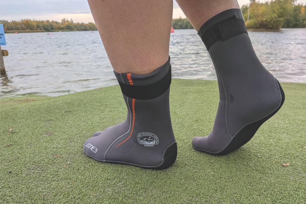 zone3 active-flex swim socks