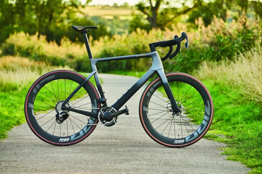 Side-on shot of grey and black road bike