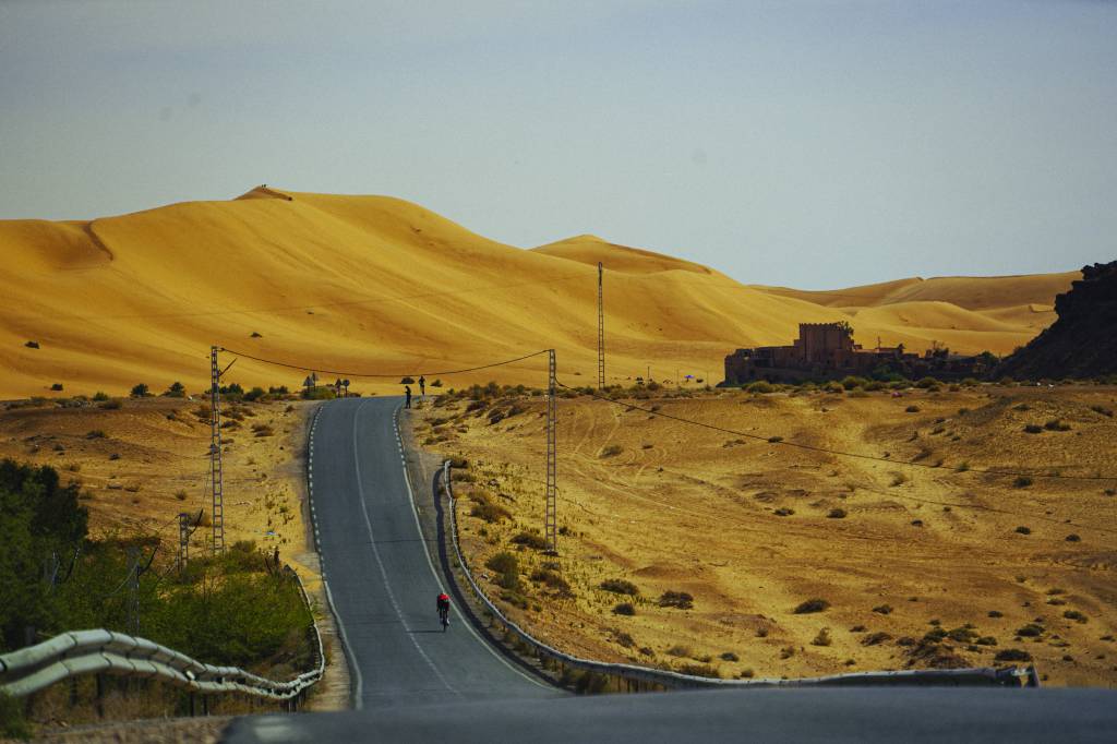 saharaman sand dunes