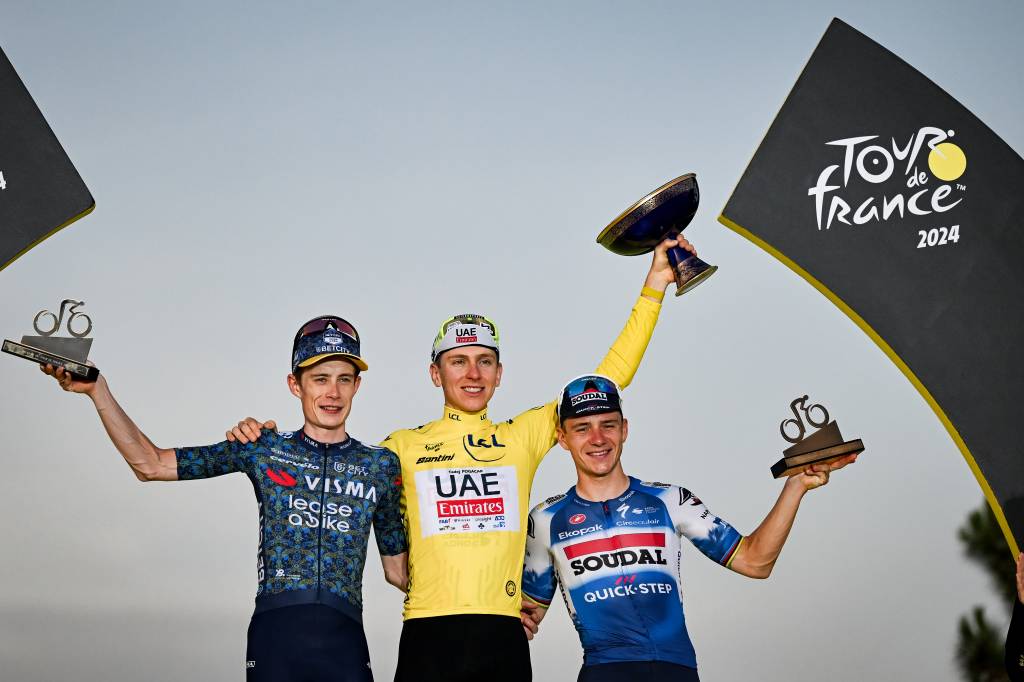 21/07/2024 - Tour de France 2024 - Étape 21 - Monaco / Nice (33,7 km CLM) - VINGEGAARD Jonas (TEAM VISMA | LEASE A BIKE), POGACAR Tadej (UAE TEAM EMIRATES), EVENEPOEL Remco (SOUDAL QUICK-STEP)
