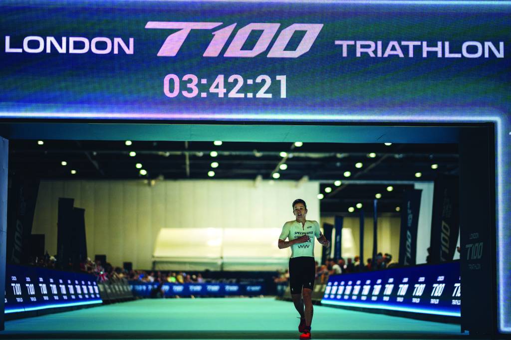 T100 London 2024 Pro Womens Race on the 27th July 2024 at Royal Victoria Dock, London, UK, (photo: T100/James Mitchell)