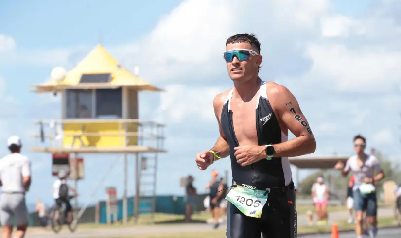 “It’s a different kind of suffering to boxing, a proper grind.” Pro boxer Harry Garside shares how he got on swapping fighting for triathlon at the T100 Gold Coast