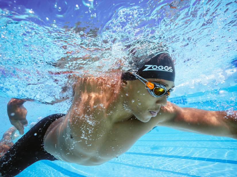 Swim with clarity from sunrise to sunset with Zoggs Advanced Lens technology