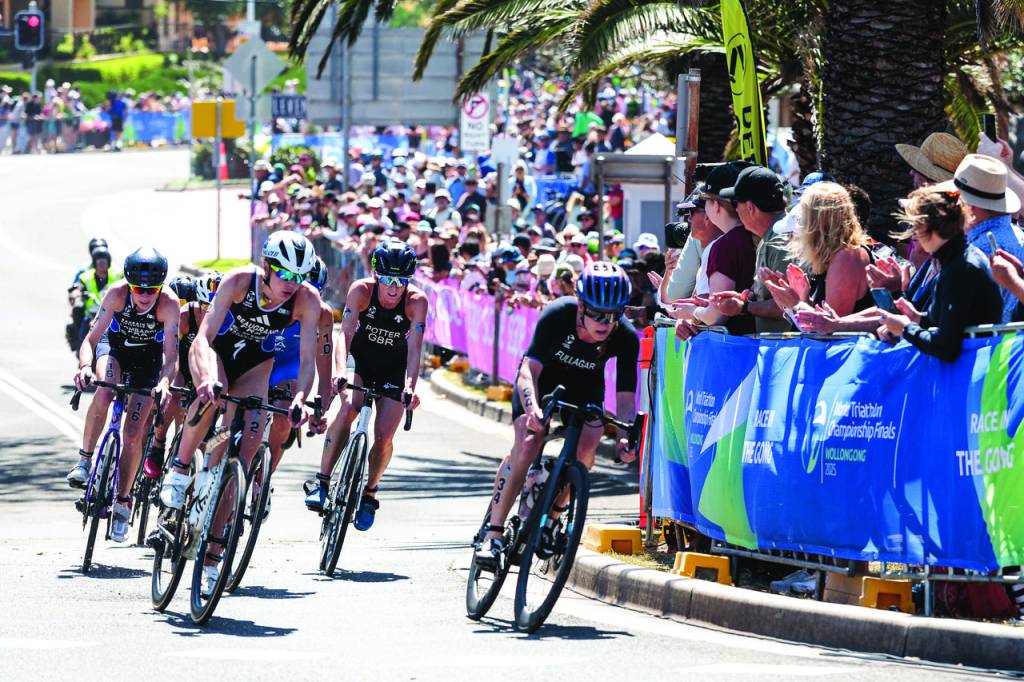 Women's WTCS bike leg