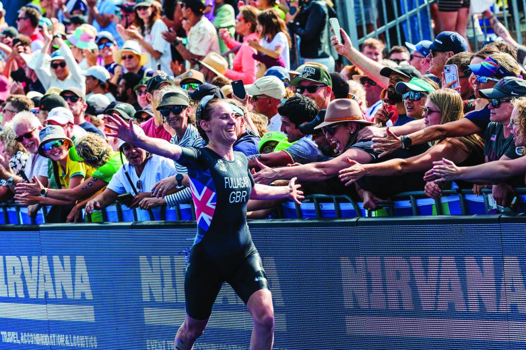 Jess Fullagar finishes the World Triathlon Championships