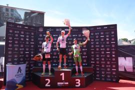 “He did not make it easy for me!” Martin Van Riel battles local favourite Valdemar Solok in thrilling Ironman 70.3 Elsinore race