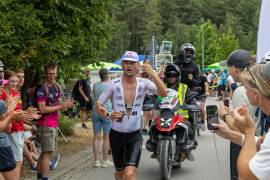 Sam Laidlow retains Challenge Roth crown in new course record time